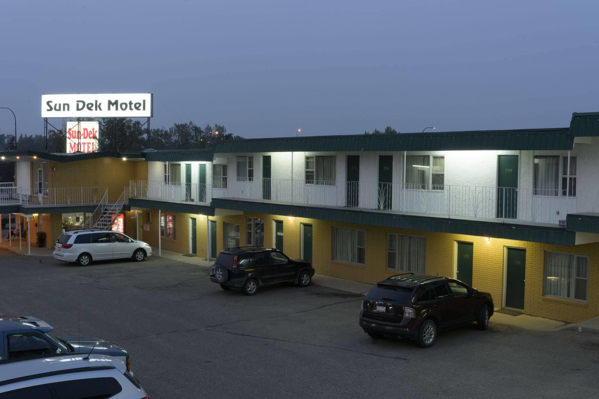 Sun-Dek Motel Medicine Hat Εξωτερικό φωτογραφία