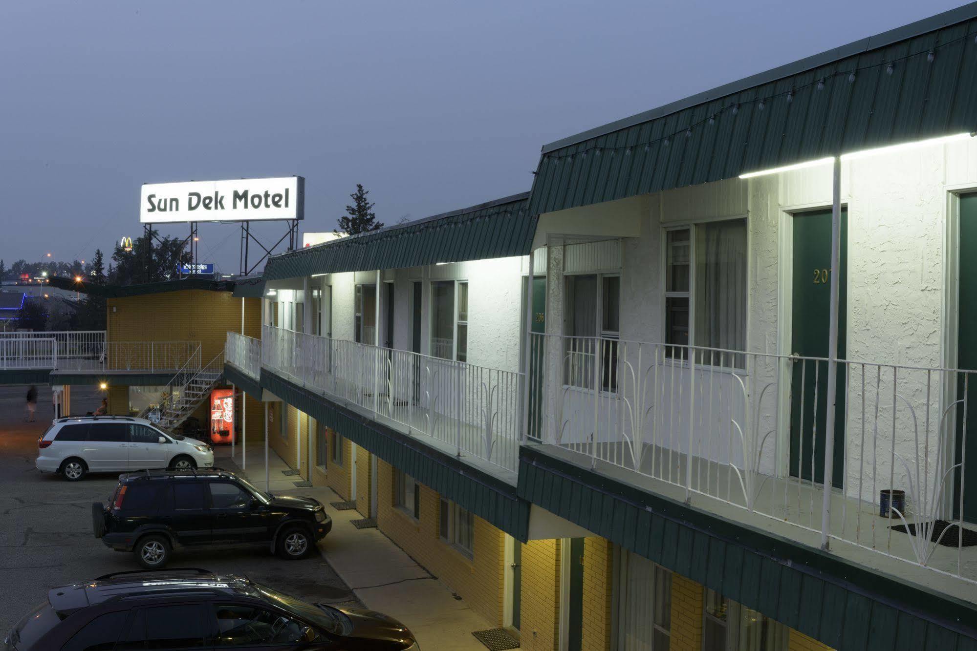 Sun-Dek Motel Medicine Hat Εξωτερικό φωτογραφία