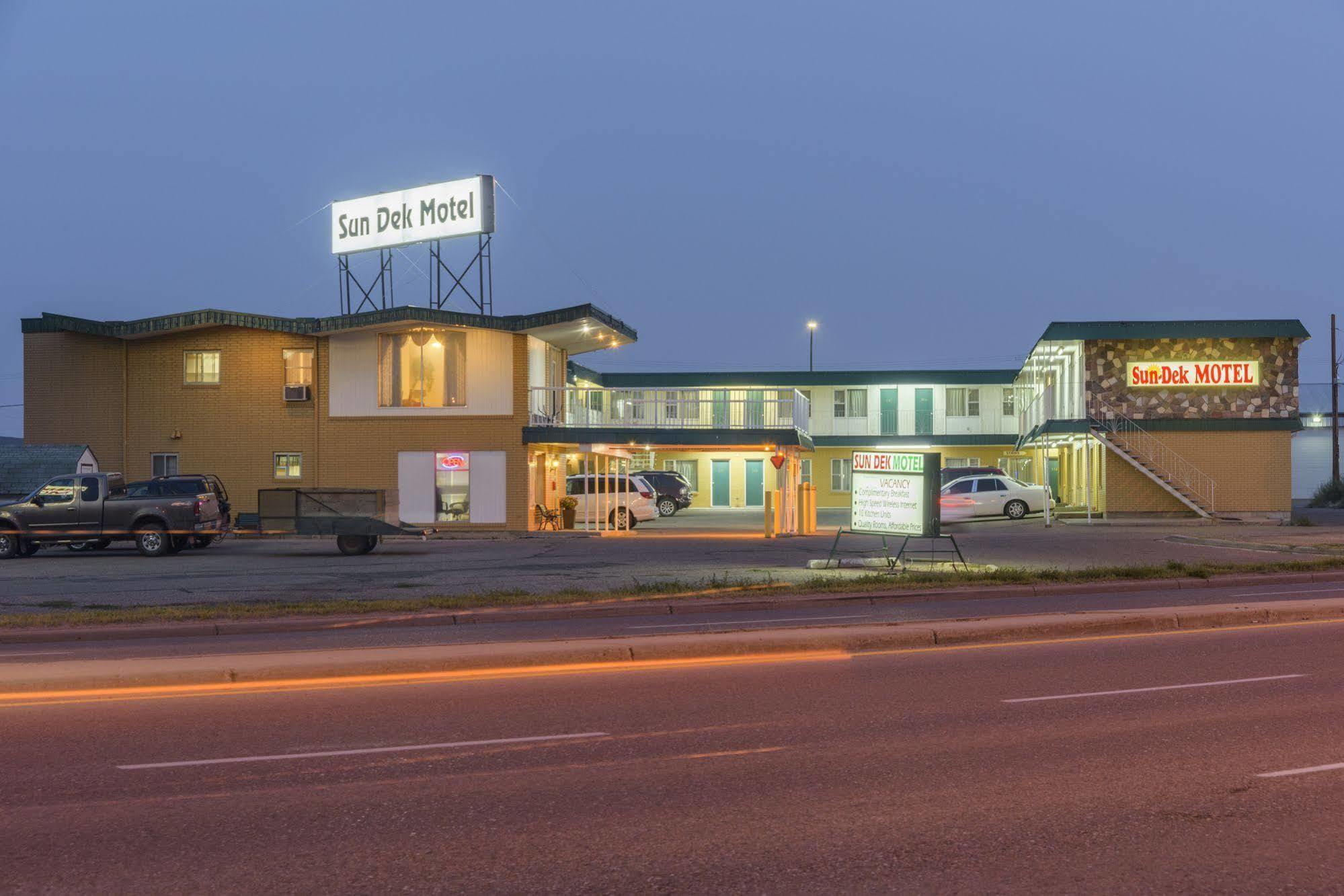 Sun-Dek Motel Medicine Hat Εξωτερικό φωτογραφία