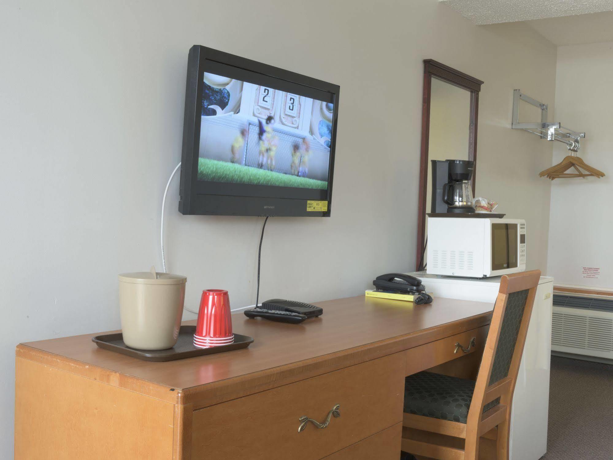 Sun-Dek Motel Medicine Hat Εξωτερικό φωτογραφία