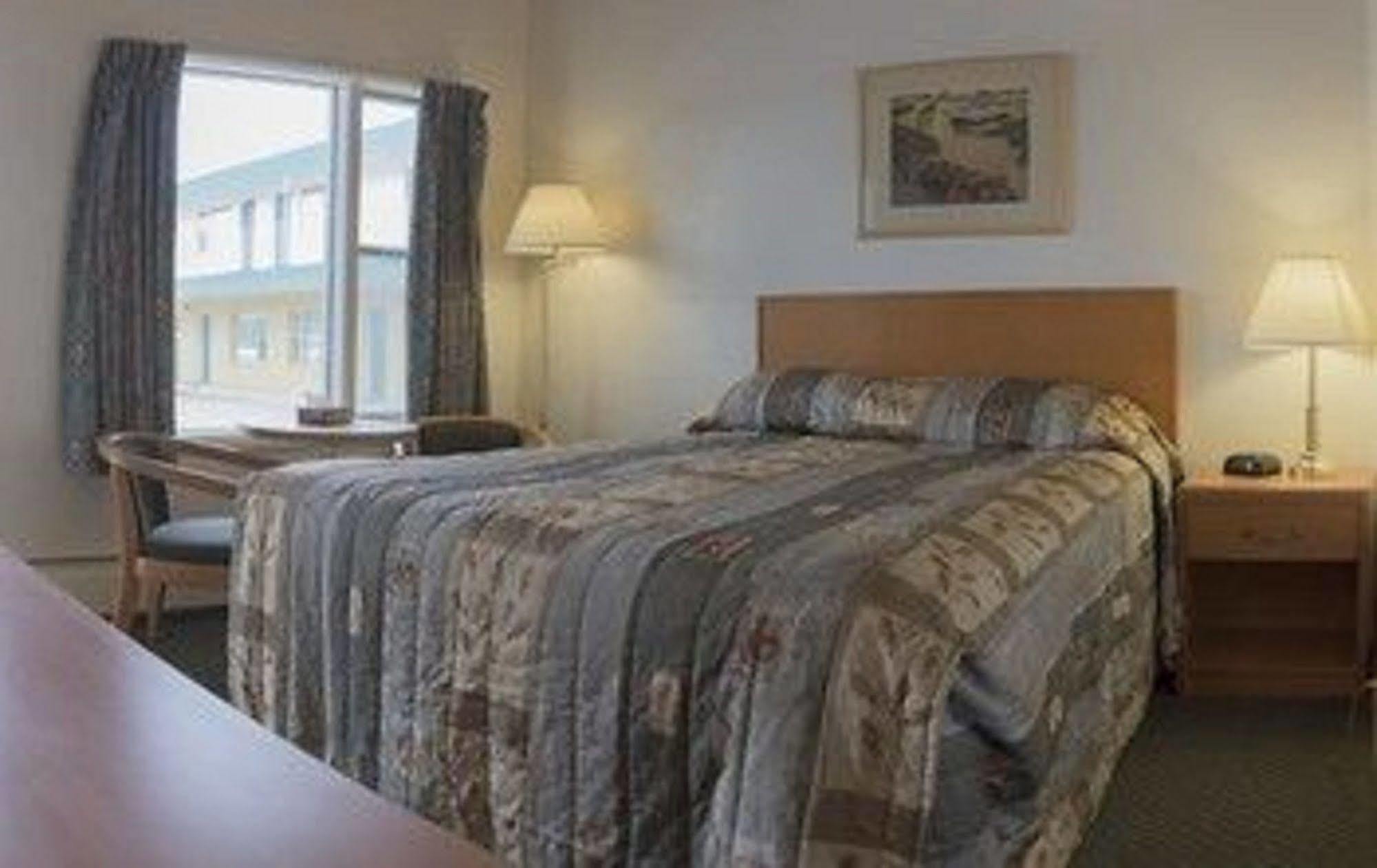 Sun-Dek Motel Medicine Hat Εξωτερικό φωτογραφία