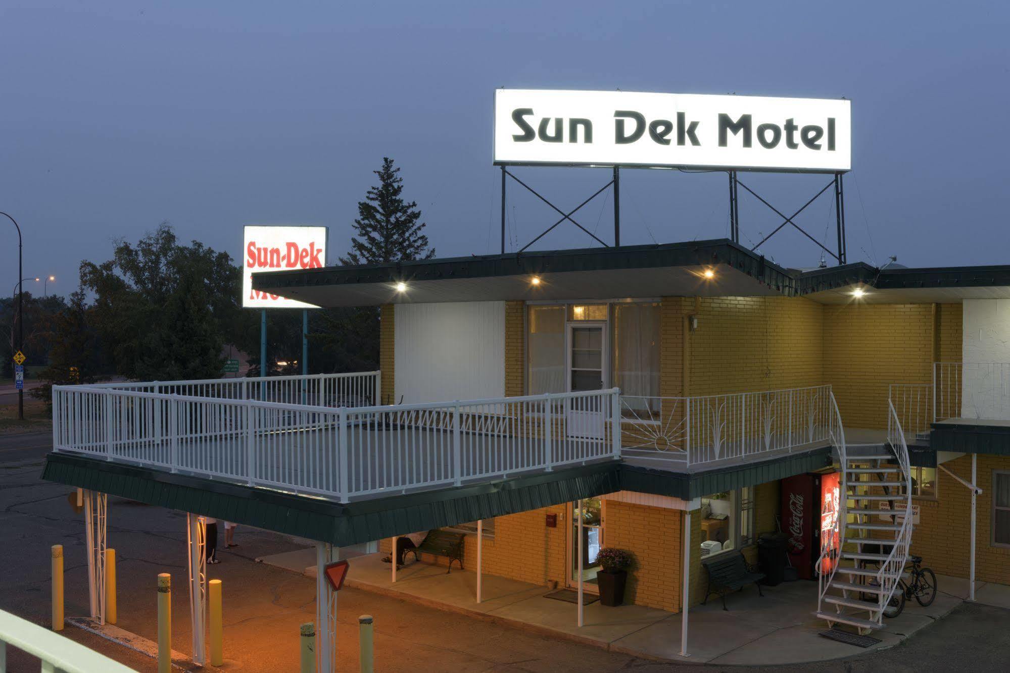 Sun-Dek Motel Medicine Hat Εξωτερικό φωτογραφία