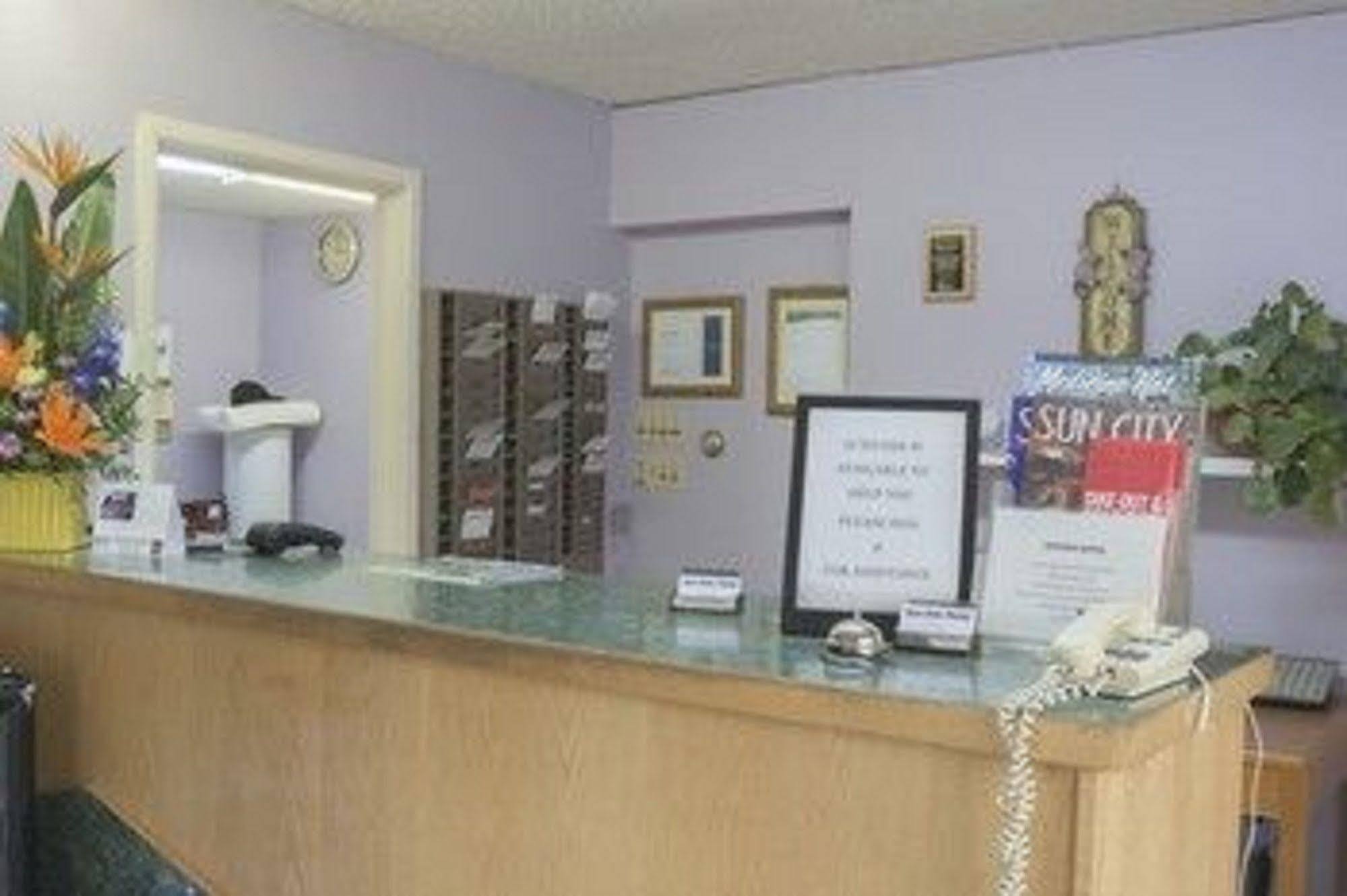Sun-Dek Motel Medicine Hat Εξωτερικό φωτογραφία